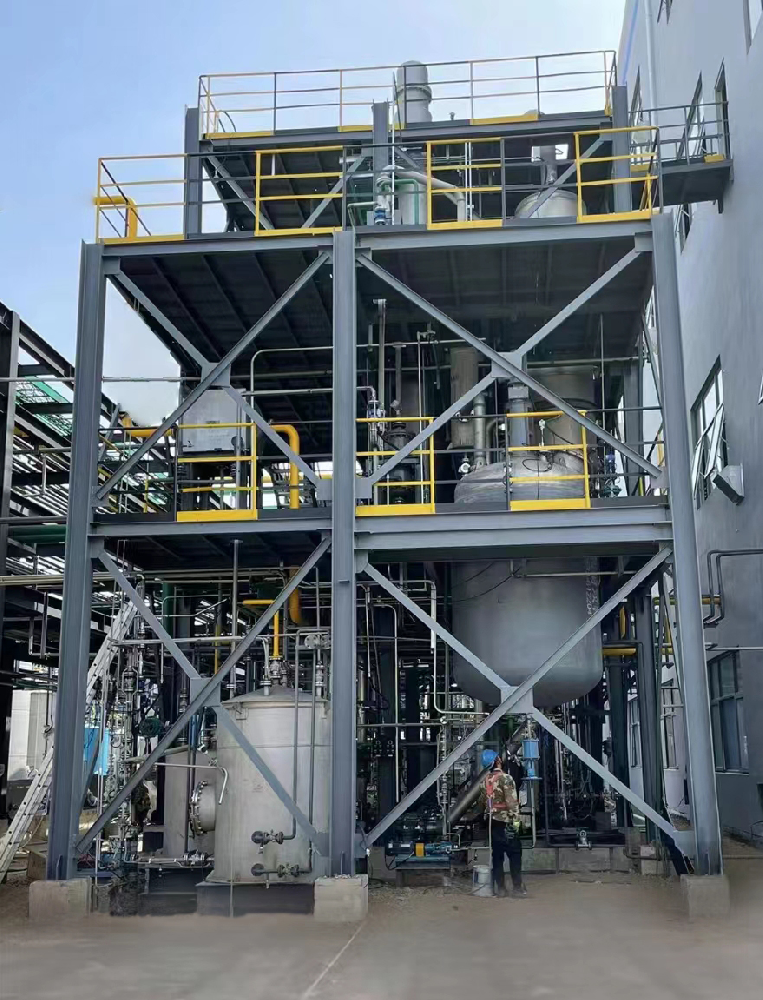 農(nóng)藥行業(yè)氯化鈉、高COD廢水三效蒸發(fā)結(jié)晶系統(tǒng)